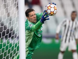 Wojciech Szczęsny, mimo wielu niepewnych występów, wciąż pierwszym wyborem Hansiego Flicka.