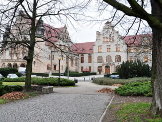 Jeśli początkowa rekrutacja nie wyczerpała limitu miejsc, dana propozycja może być szansą dla tych, którzy chcieliby dołączyć do grona studentek i studentów jednej z najlepszych uczelni w Polsce. Zapraszamy!