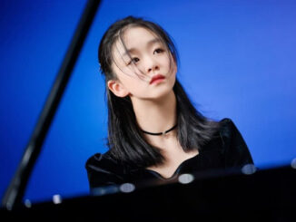 Kunszt chińskiej pianistki Tianyao Lyu zachwyca publiczność na całym świecie, aktualnie w Warszawie.