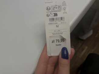 Podsumowując: z roku na rok w czarny piątek coraz częściej widać tę samą tendencję. Oczekiwane przez klientów, duże promocje powoli znikają.