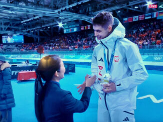 Panczenista Władimir Siemirunnij na dystansie 10000 metrów zdobył srebrny medal olimpijski.