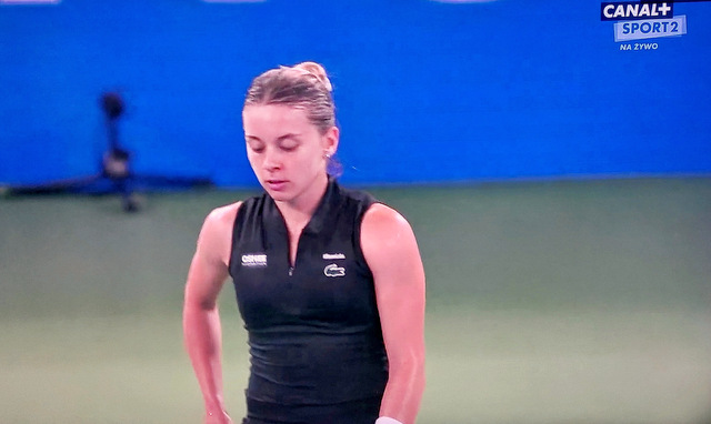 Mistrzyni WTA 1000 Wuhan Maja Chwalińska.